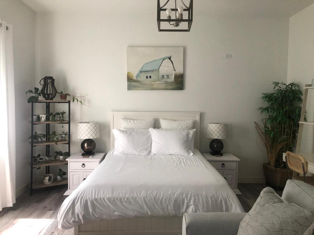 Beautiful Private Casita/Guesthouse W/ Kitchen, Access To Pool/Spa Goodyear Kültér fotó