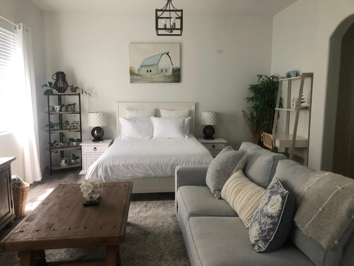 Beautiful Private Casita/Guesthouse W/ Kitchen, Access To Pool/Spa Goodyear Kültér fotó